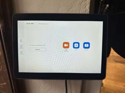 Hybrid class: start the meeting on the Zoom Rooms tablet